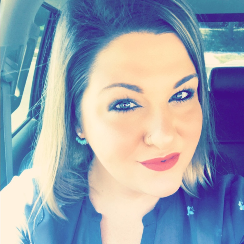 Meet your Posher, Nichole